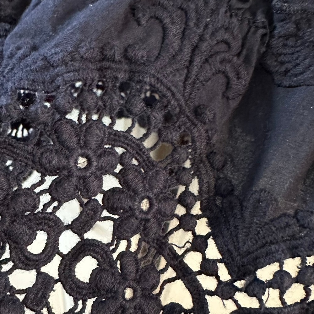 Crown & Ivy‎ Women's Striped Lace Trim Top Navy White Long Sleeve Size Large - Picture 6 of 6